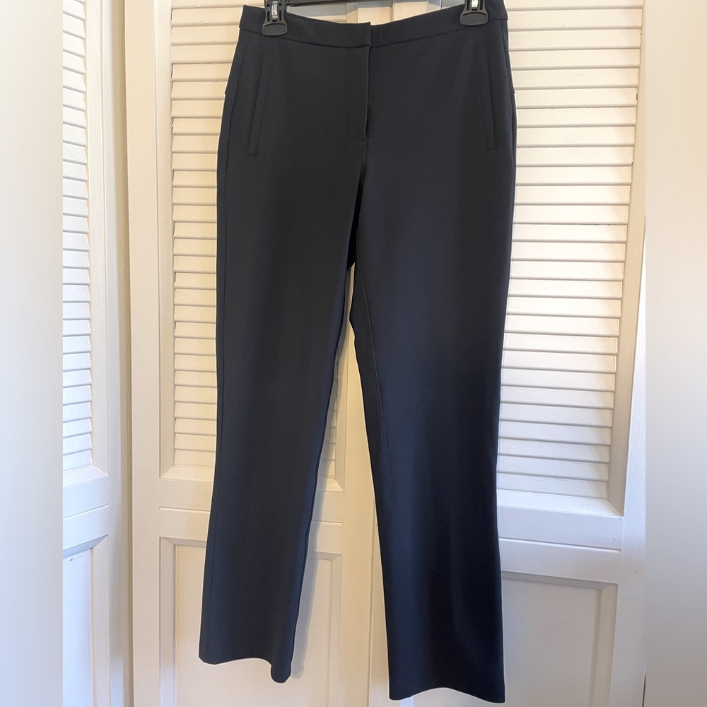 *LIKE NEW* LuluLemon Athletic Women’s Slack Athletic Pants in black XS